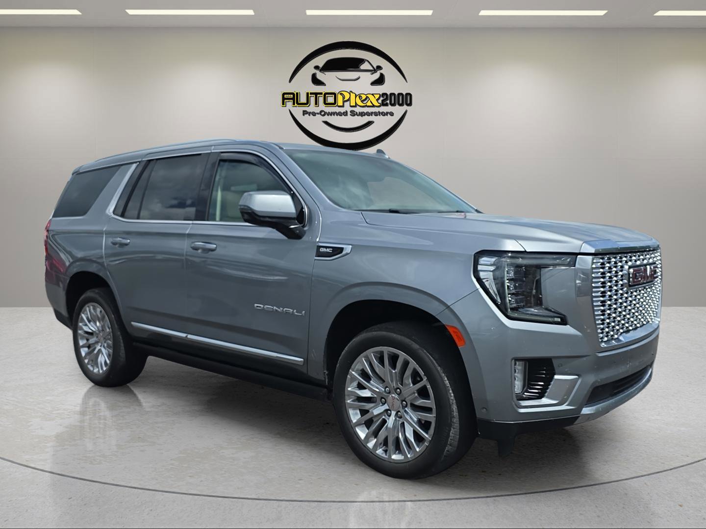 Used 2024 GMC Yukon Denali w/ Denali Reserve Package image 1