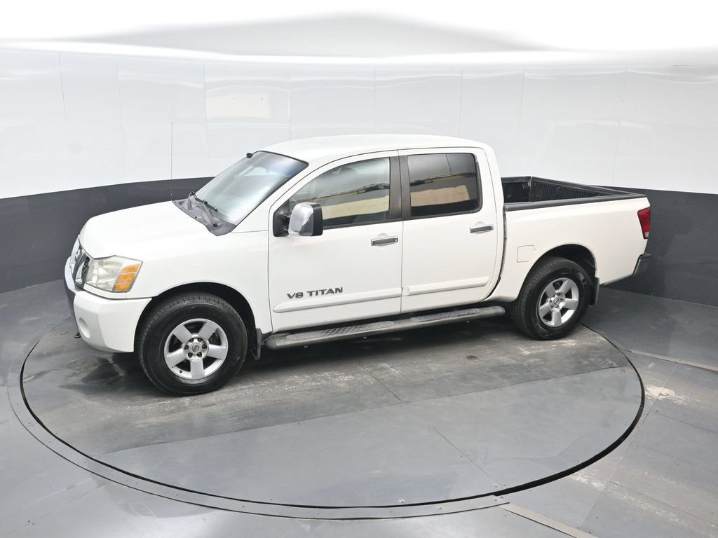 Used 2005 Nissan Titan SE w/ (T01) Tow Pkg AWD/4WD image 19