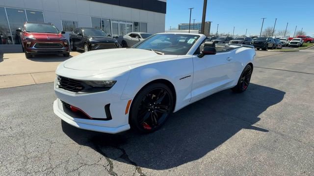 Used 2022 Chevrolet Camaro LT w/ Redline Edition RWD image 4
