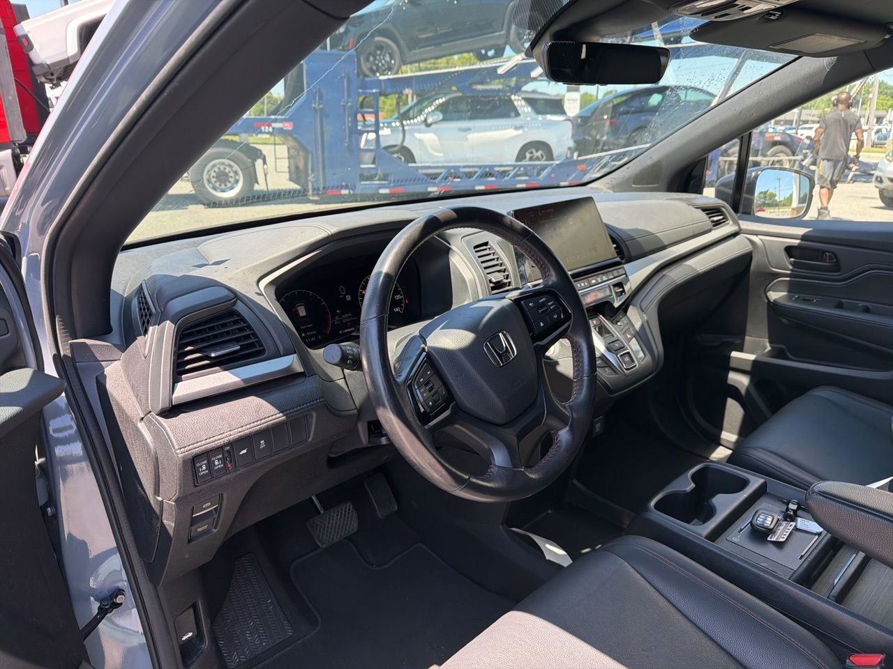 Used 2025 Honda Odyssey Sport-L image 4