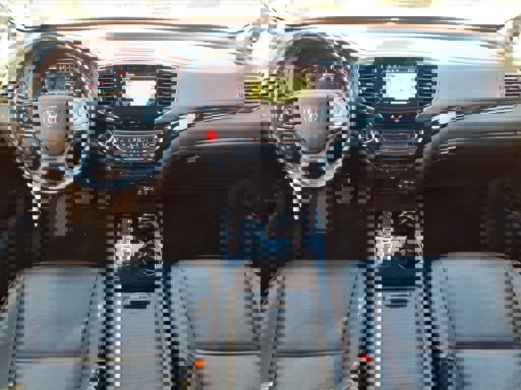 Certified 2022 Honda Pilot Touring image 11