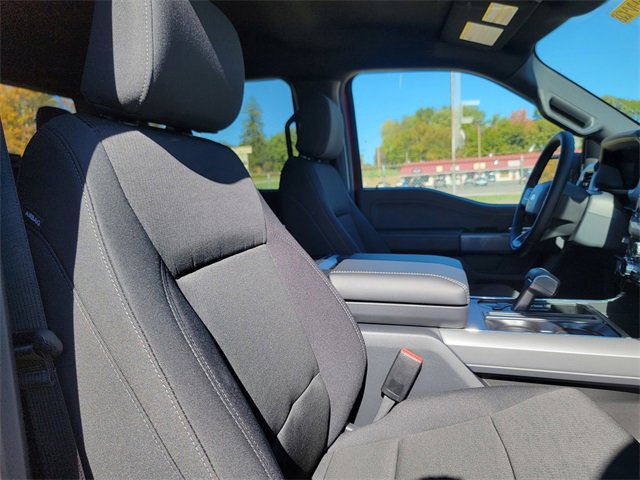 New 2025 Ford F150 XLT image 17