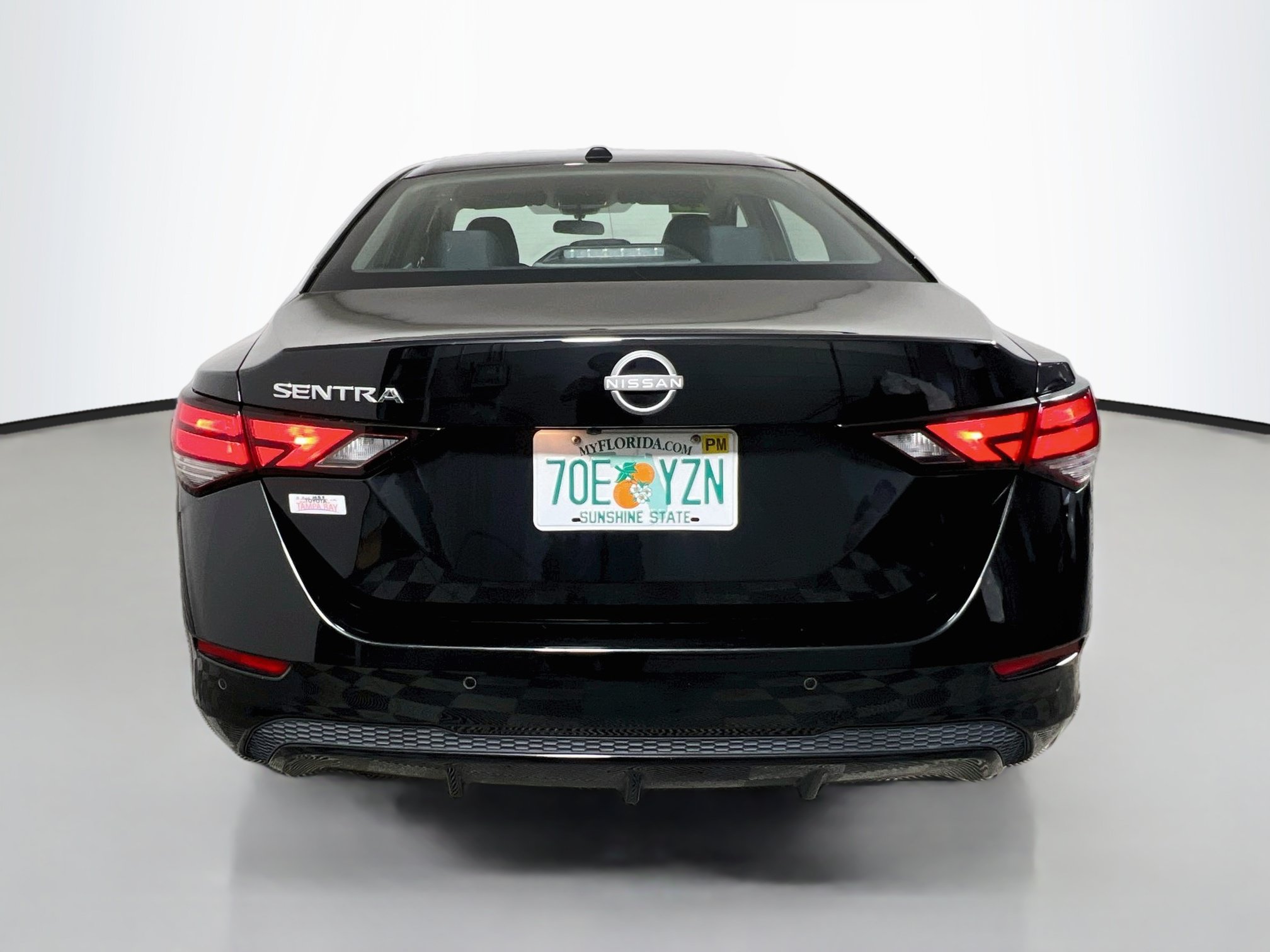 Used 2025 Nissan Sentra SV FWD image 6
