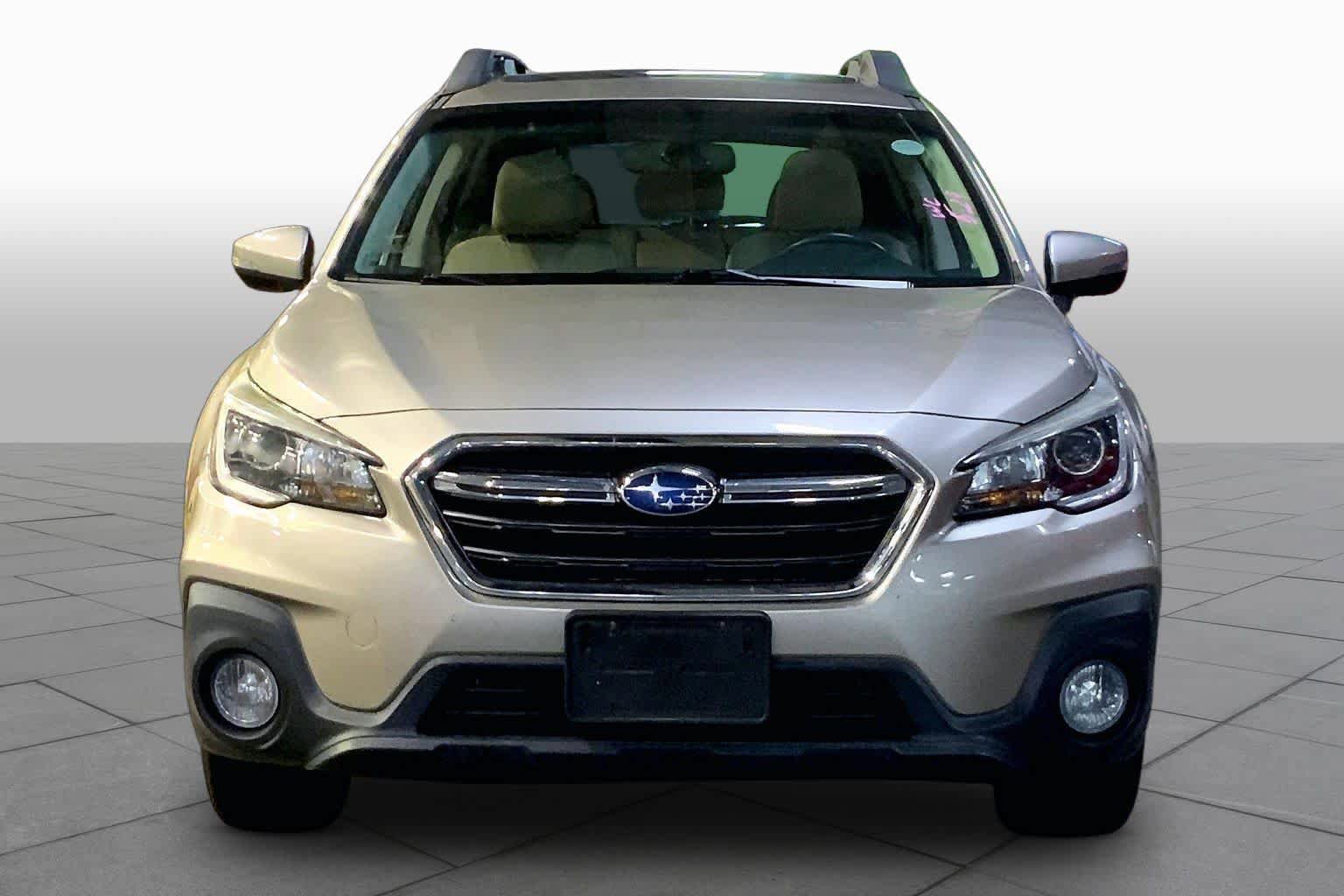 Used 2018 Subaru Outback 2.5i Limited AWD/4WD image 4