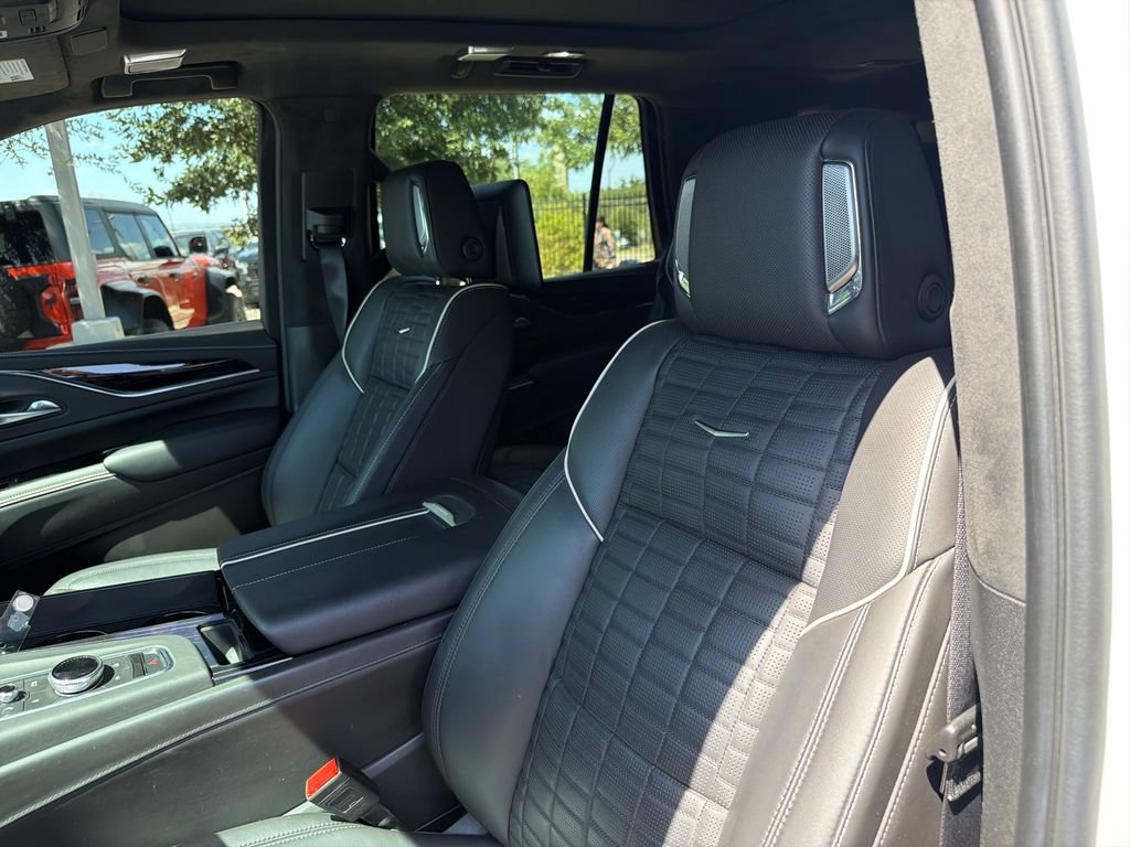 Used 2024 Cadillac Escalade V w/ LPO, Floor Liner Package AWD/4WD image 20