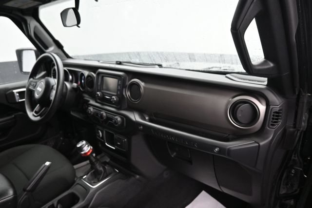 Used 2021 Jeep Wrangler Sport AWD/4WD image 8