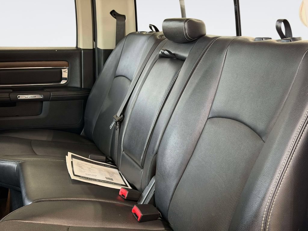 Used 2017 RAM 1500 Laramie AWD/4WD image 9