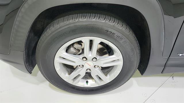 Used 2023 GMC Terrain SLE image 27