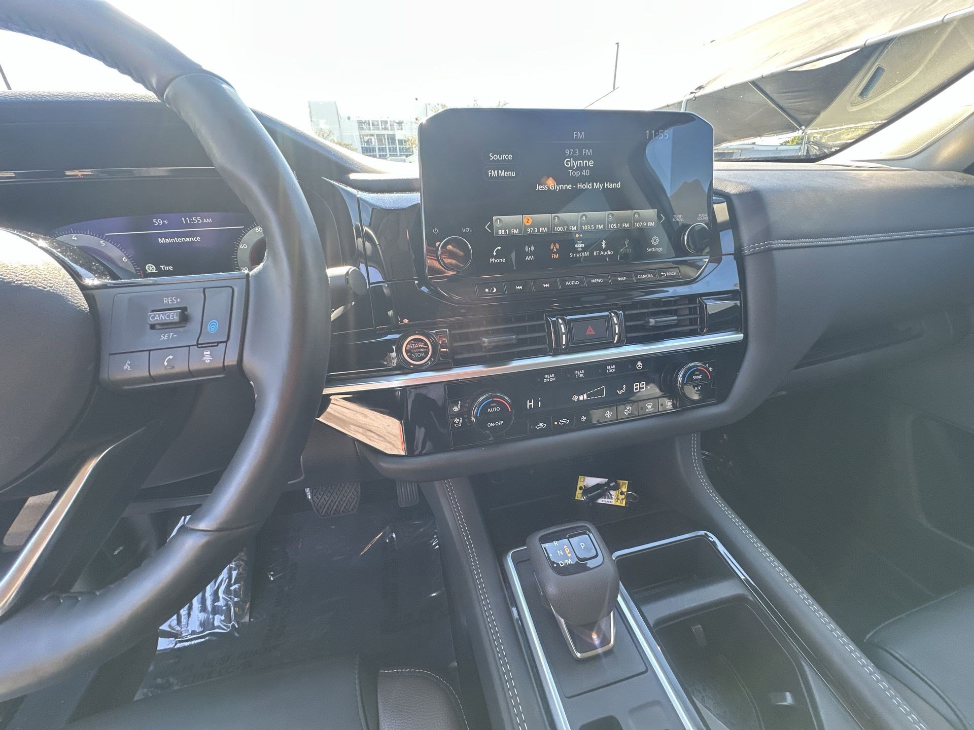 Used 2024 Nissan Pathfinder Platinum w/ Cargo Package image 24