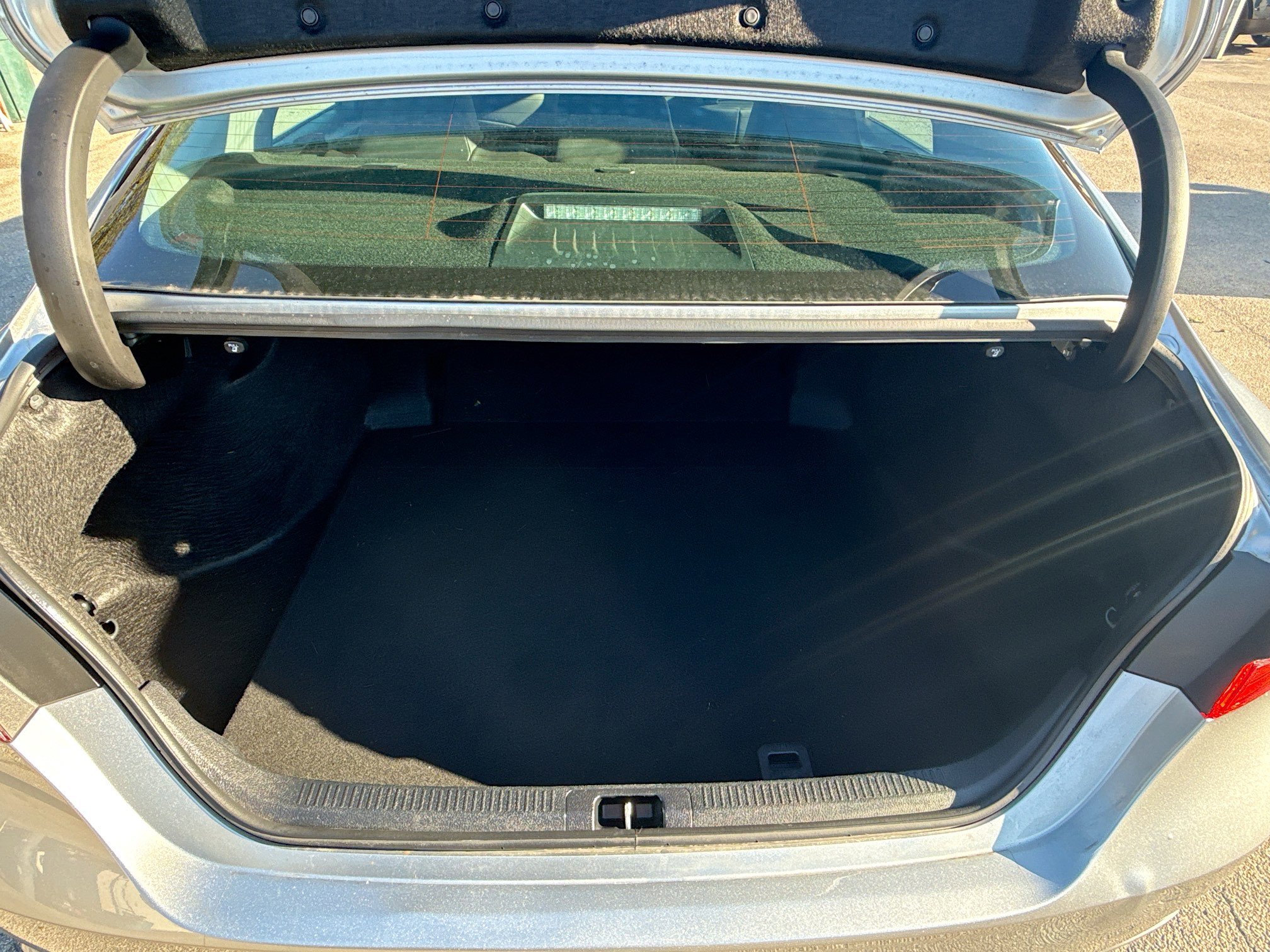 Used 2023 Toyota Camry SE image 23