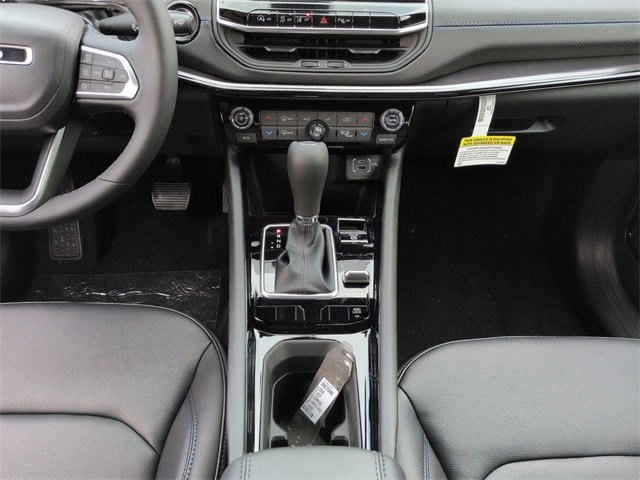 New 2026 Jeep Compass Limited image 18