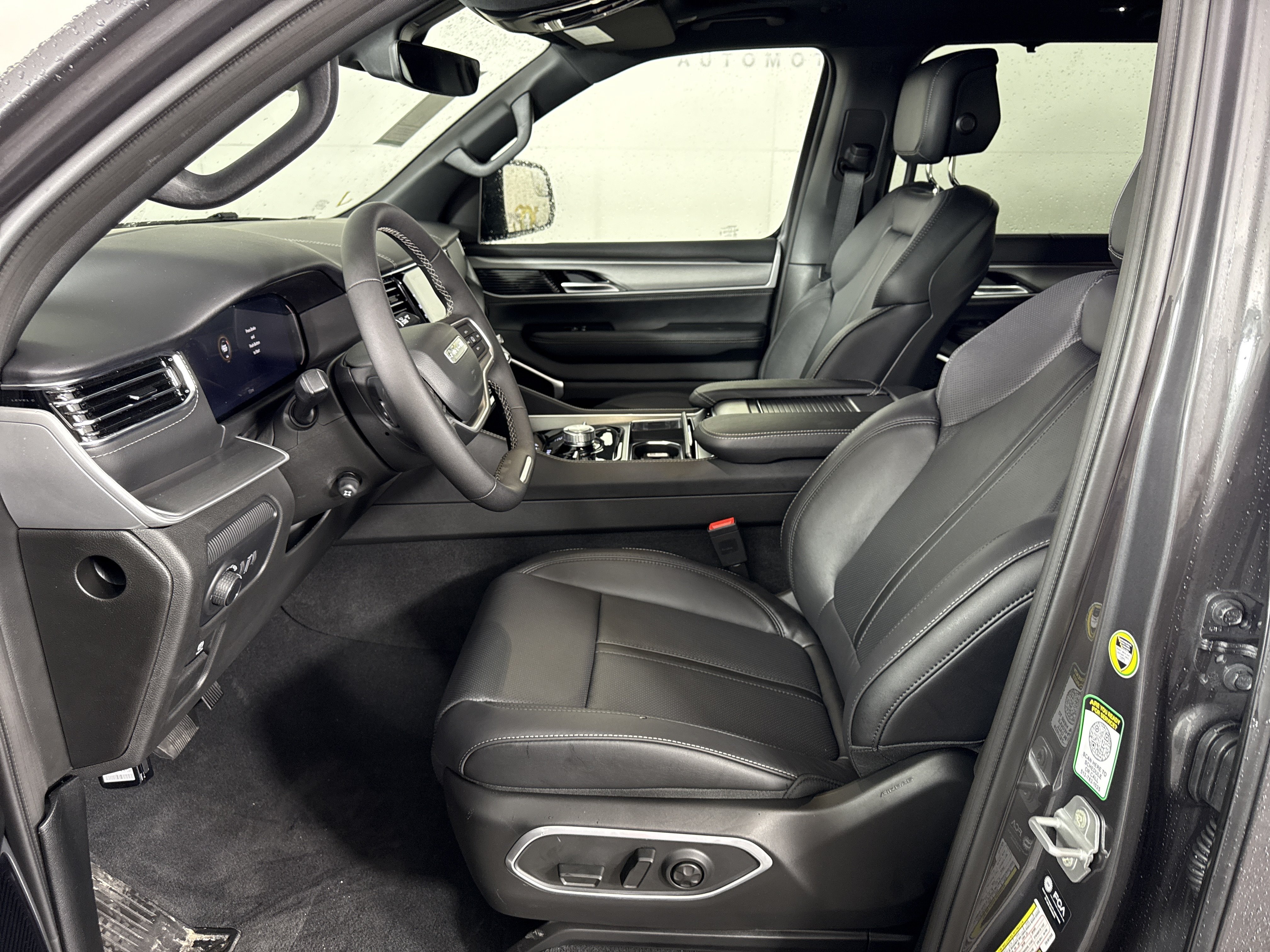 New 2026 Jeep Grand Wagoneer Limited AWD/4WD image 12