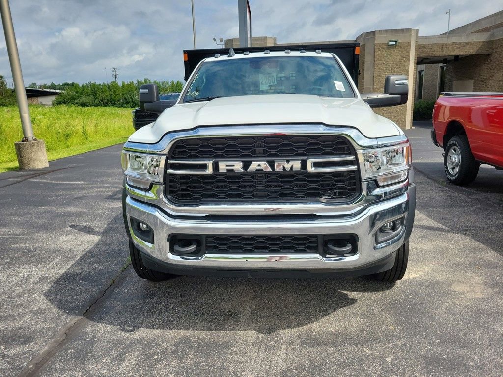 New 2024 RAM 5500 Tradesman w/ Safety Group AWD/4WD image 3