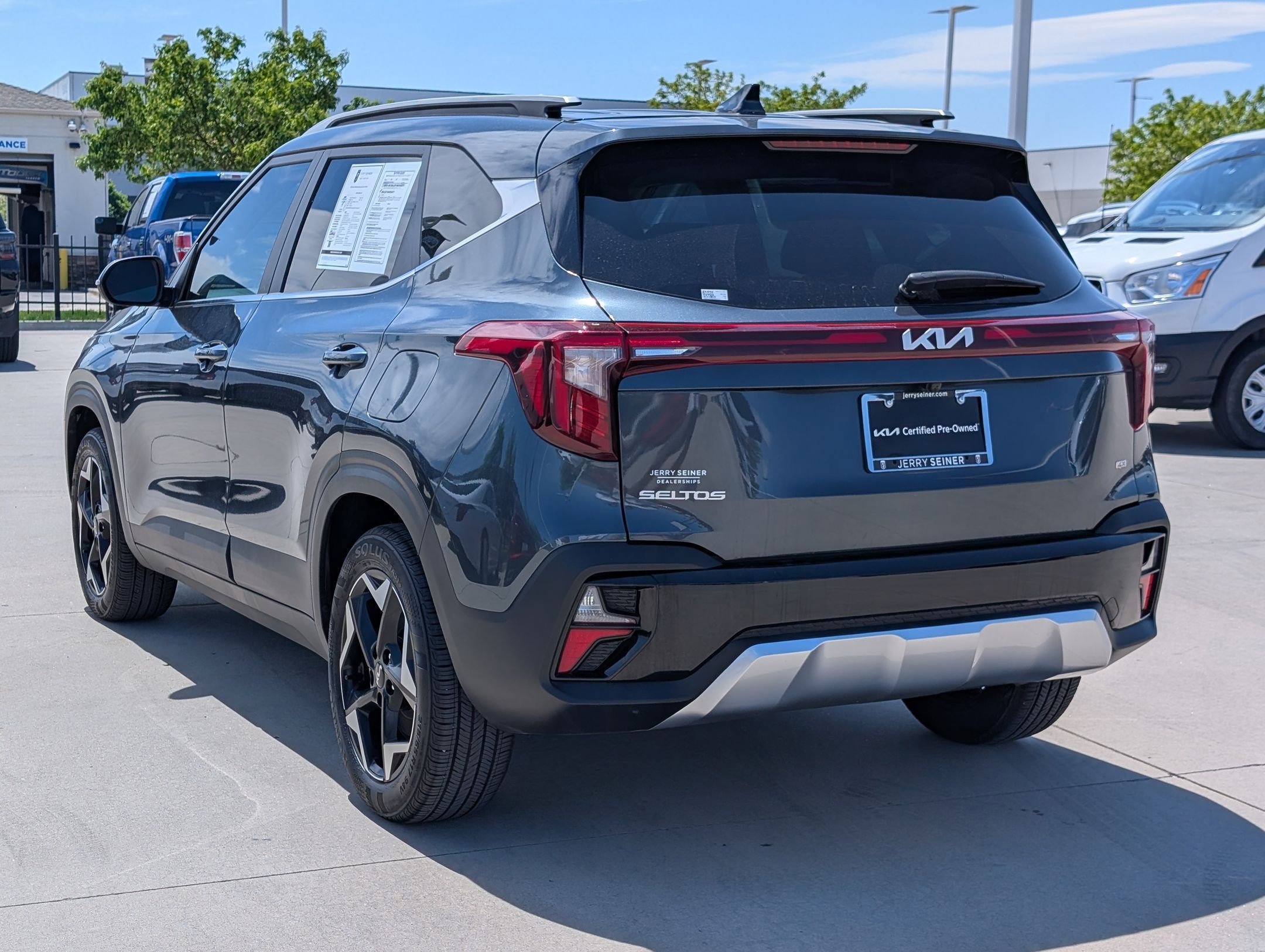 Certified 2024 Kia Seltos EX AWD/4WD image 3