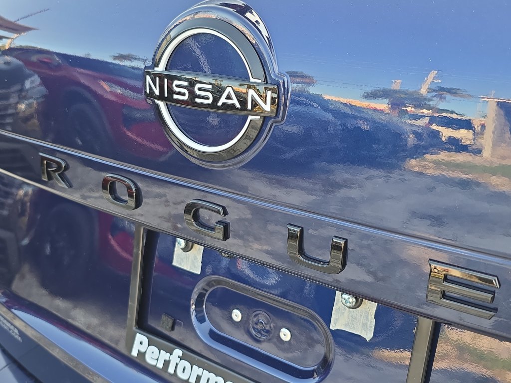 New 2026 Nissan Rogue Dark Armor FWD image 11