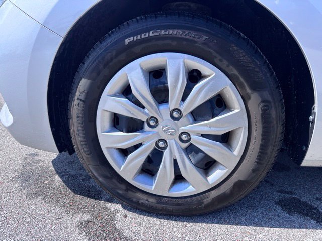 Used 2022 Hyundai Accent SE FWD image 11