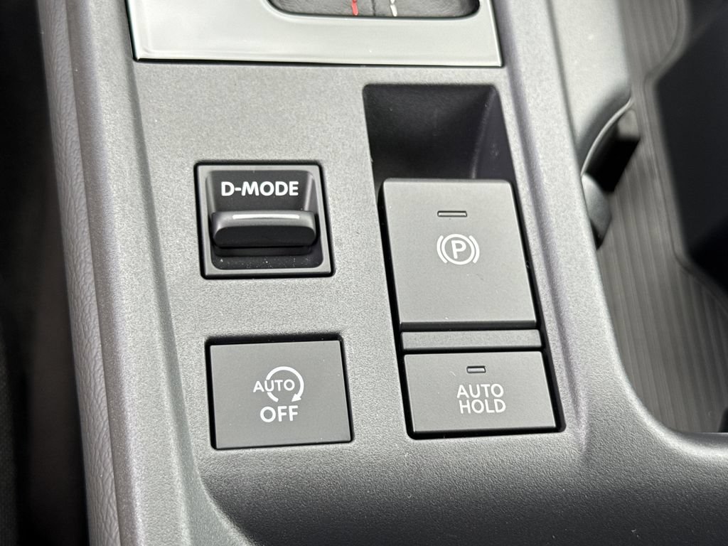 New 2026 Nissan Sentra SR w/ SR Premium Package FWD image 34
