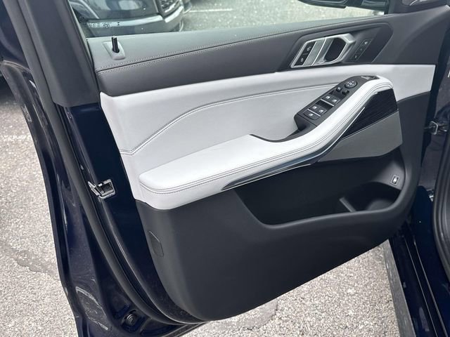 New 2026 BMW X5 xDrive50e w/ M Sport Package image 13