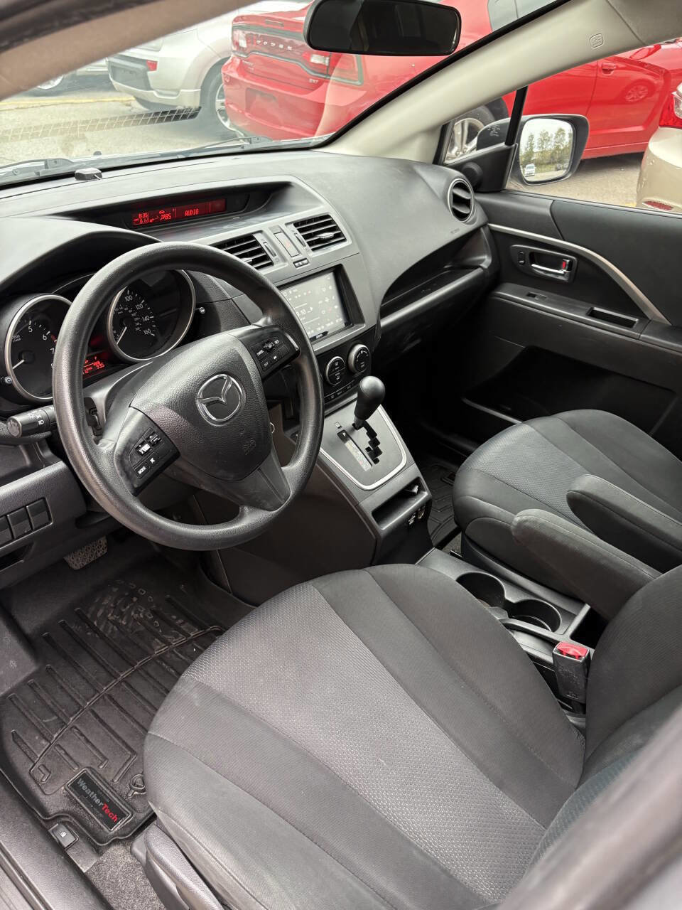 Used 2014 MAZDA MAZDA5 Sport image 6