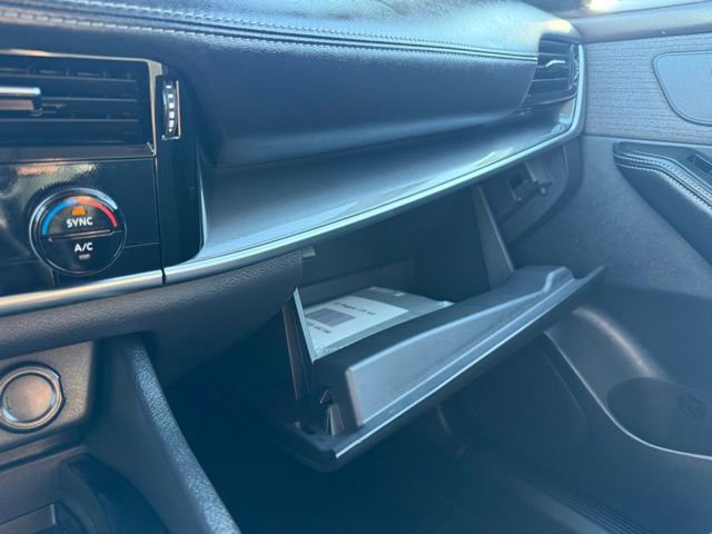 Used 2022 Nissan Rogue SV image 26