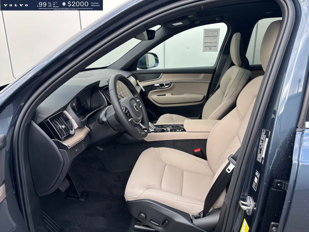 New 2026 Volvo XC90 B6 Core w/ Protection Package AWD/4WD image 15