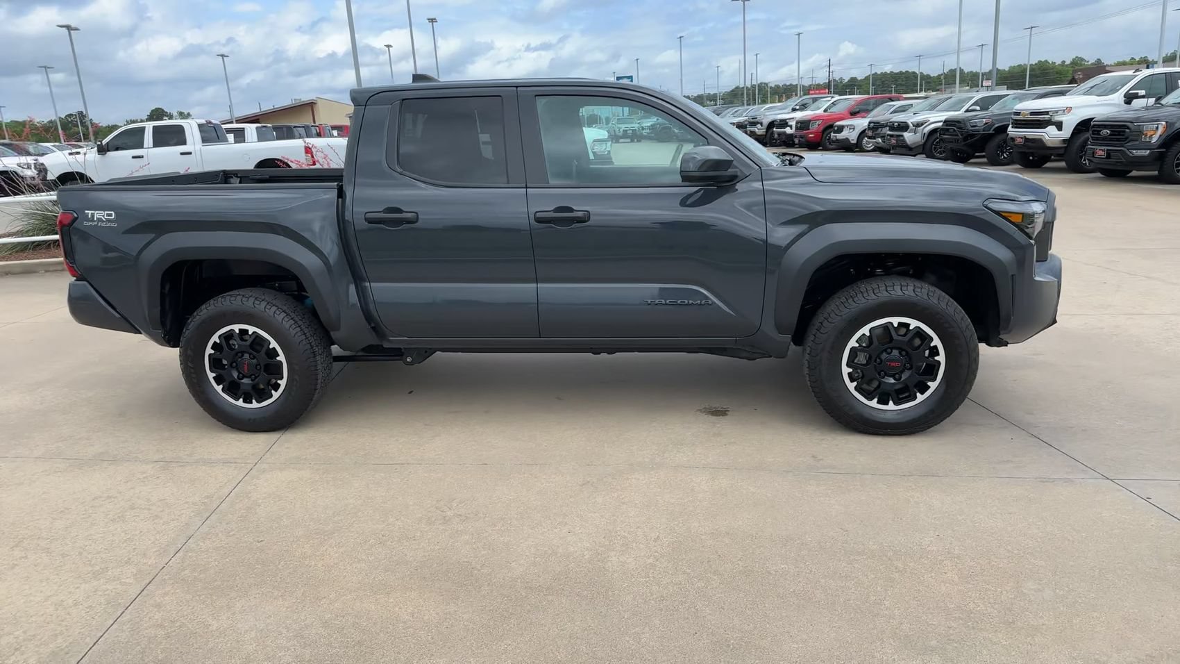 Used 2024 Toyota Tacoma TRD Off-Road AWD/4WD image 2