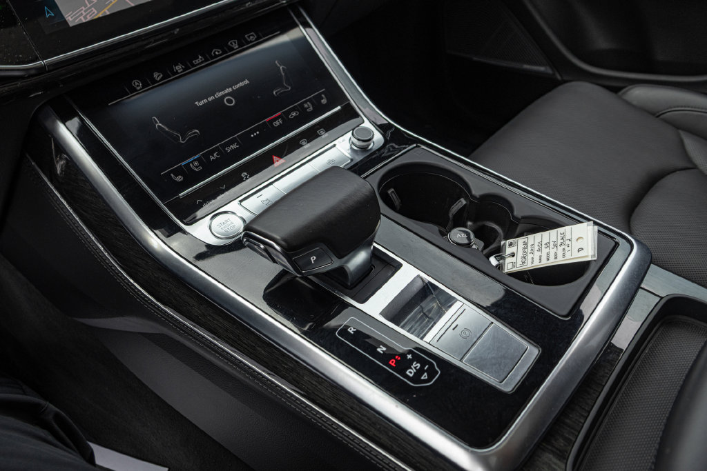 Used 2019 Audi Q8 Prestige AWD/4WD image 19