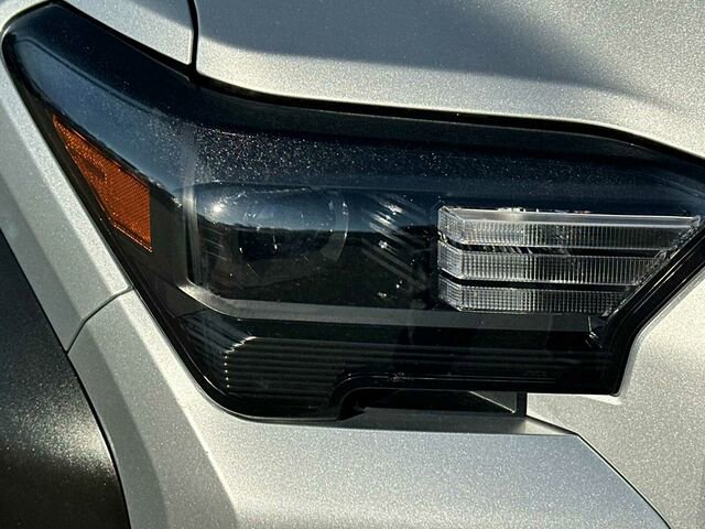 Used 2025 Toyota 4Runner SR5 image 32