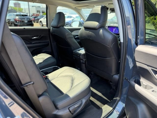 Used 2024 Toyota Grand Highlander AWD Hybrid image 10