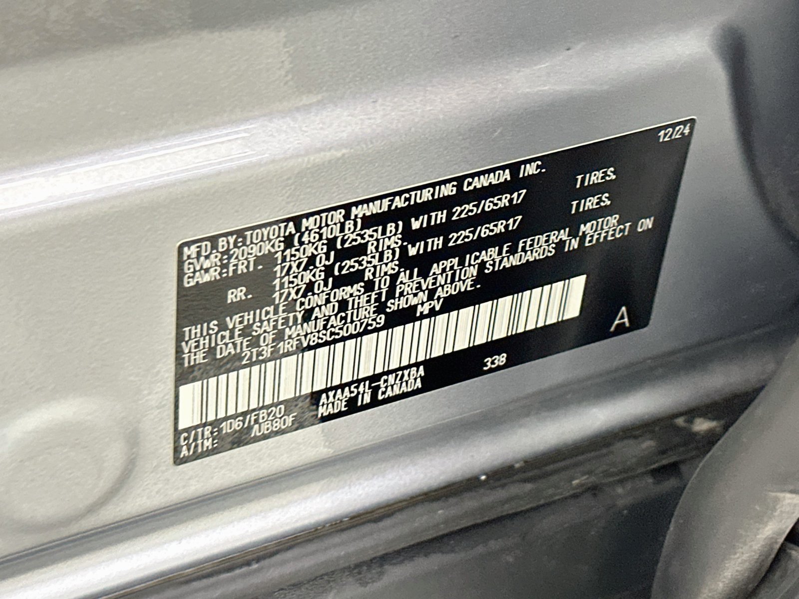 Used 2025 Toyota RAV4 LE AWD/4WD image 32