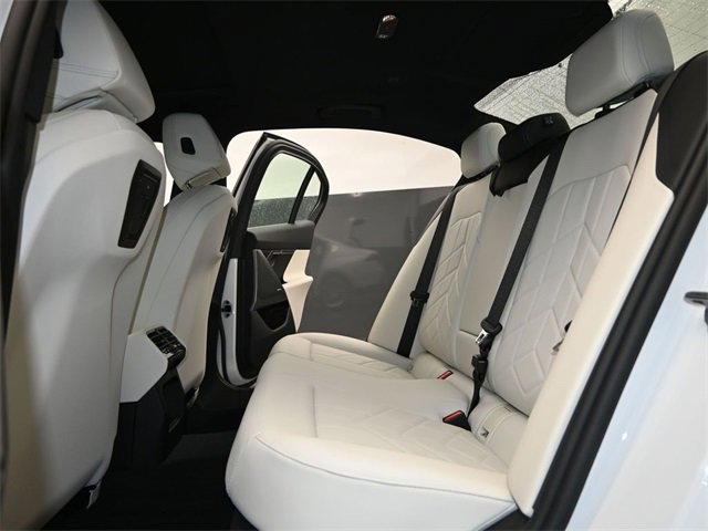 Used 2024 BMW 530i w/ Convenience Package image 11