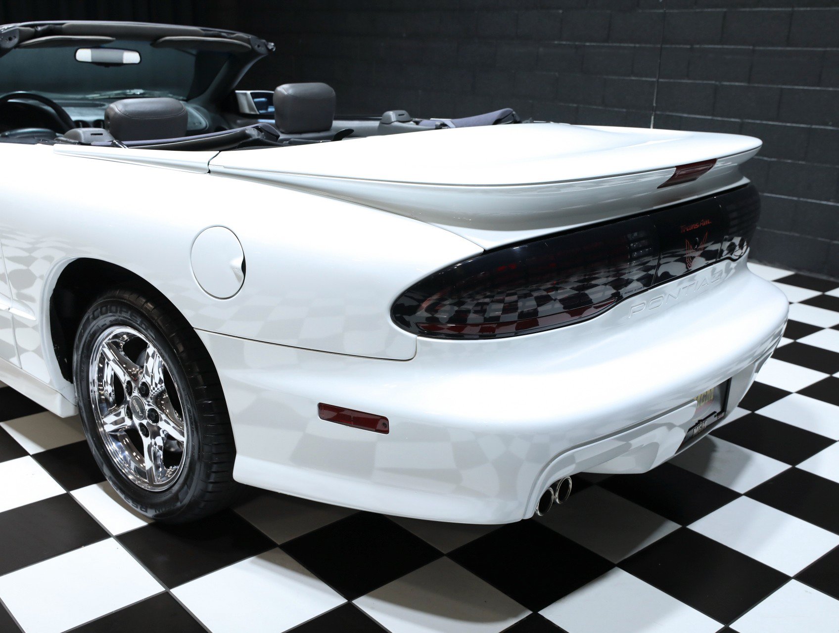 Used 1997 Pontiac Firebird Trans Am RWD image 34