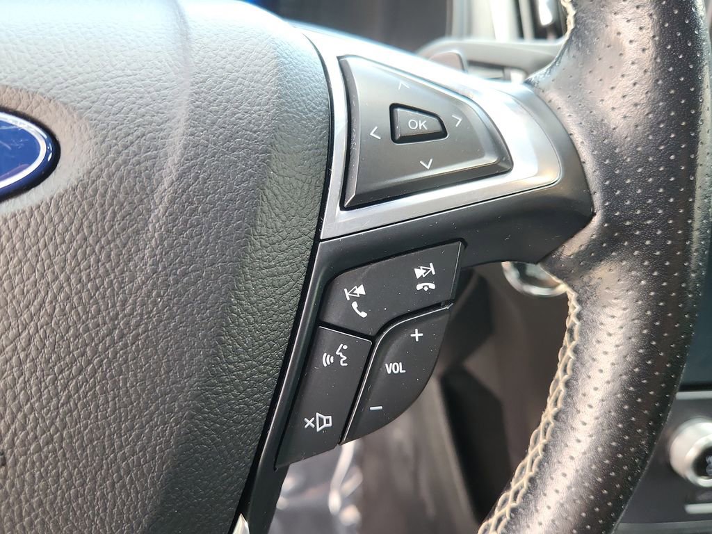 Used 2022 Ford Edge ST AWD/4WD image 24