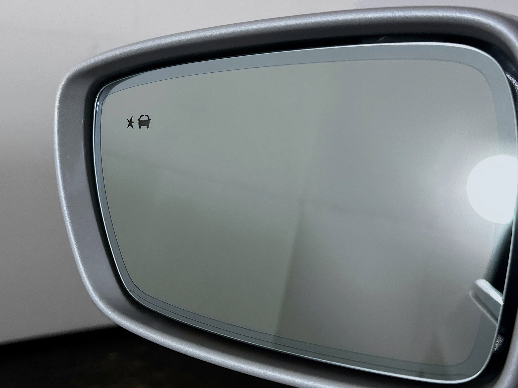 Used 2018 Buick Enclave Premium image 16