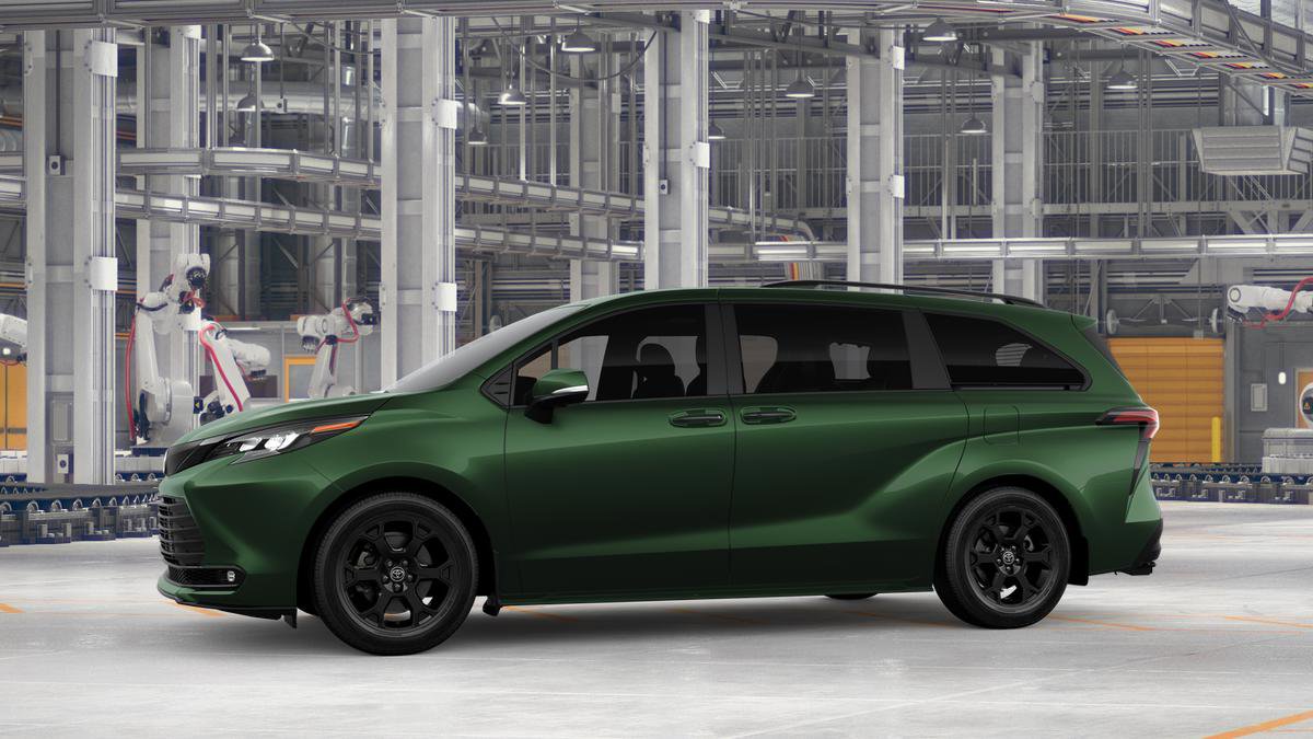 New 2026 Toyota Sienna XLE Woodland Edition image 3