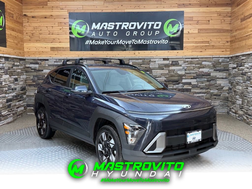 Used 2024 Hyundai Kona SEL AWD/4WD image 1