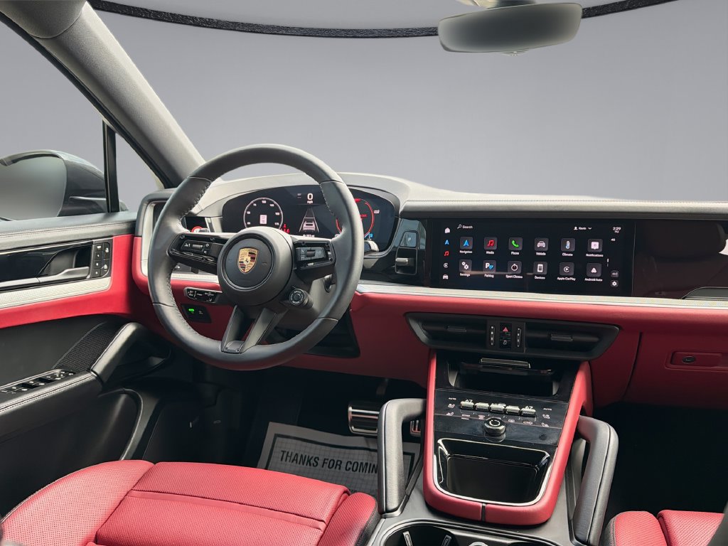 Used 2025 Porsche Cayenne S AWD/4WD image 19