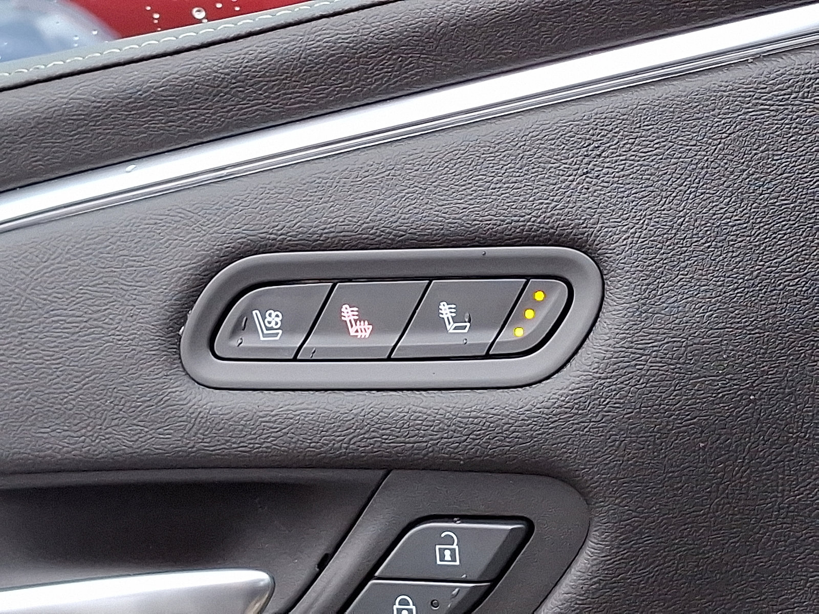 Used 2021 Cadillac Escalade Premium Luxury w/ LPO, Illumination Package image 26