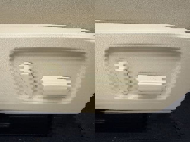 Certified 2018 Toyota Highlander Limited Platinum image 32