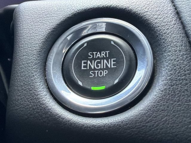 Used 2023 Chevrolet Suburban Premier RWD image 32