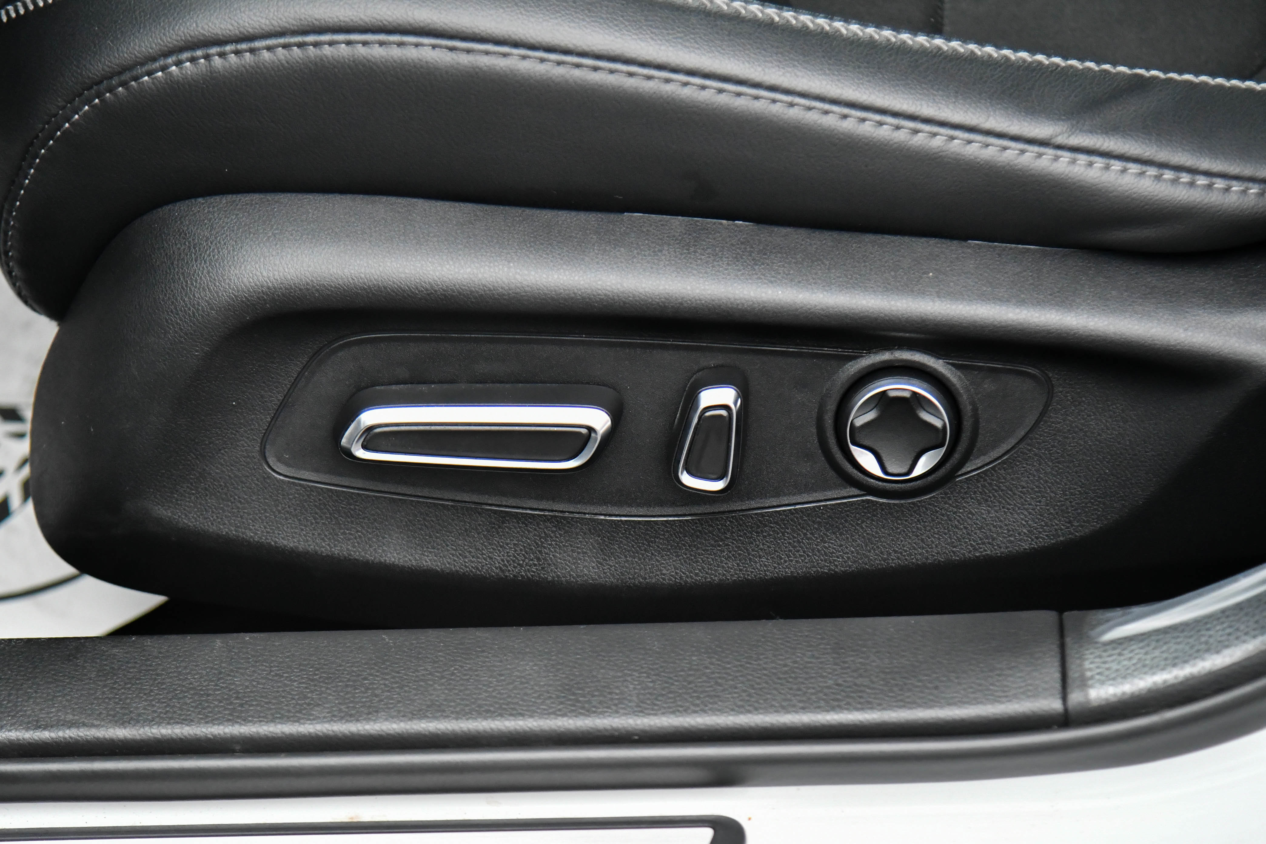 Used 2025 Acura Integra A-Spec image 17