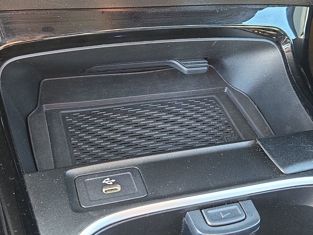 Used 2025 Mercedes-Benz CLA 250 4MATIC image 24