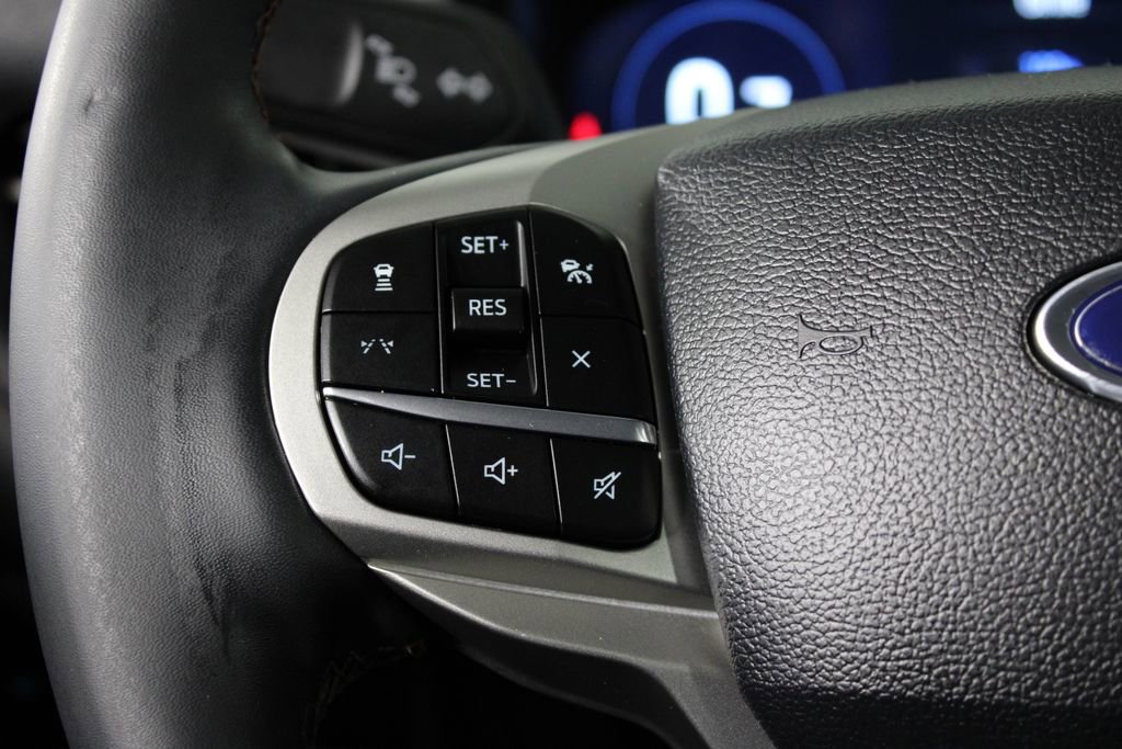 Used 2025 Ford Explorer Active image 24