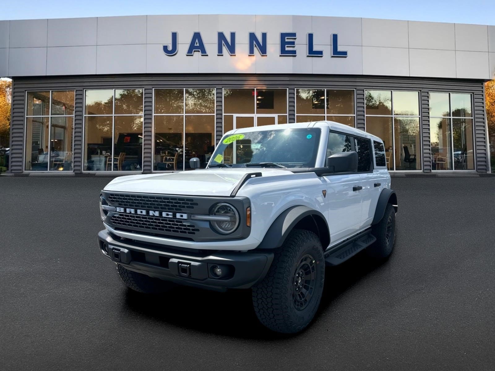 New 2026 Ford Bronco Badlands w/ Sasquatch Package