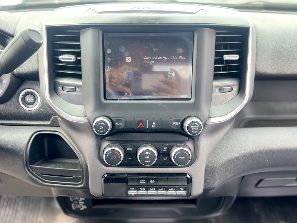 New 2024 RAM 4500 SLT w/ Quick Order Package 2YG SLT image 16