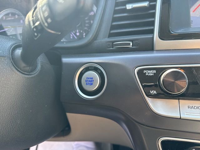 Used 2018 Hyundai Sonata SEL image 16