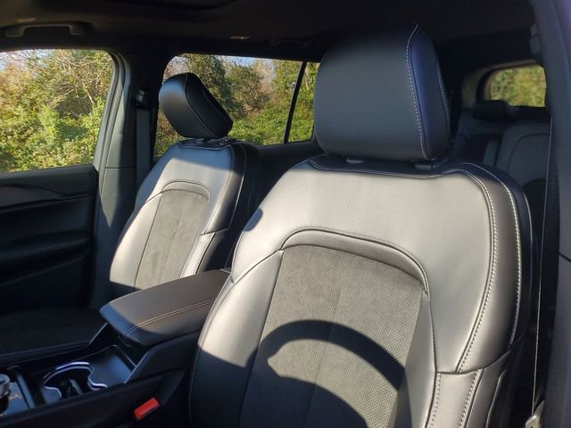 New 2025 Jeep Grand Cherokee L Altitude image 15