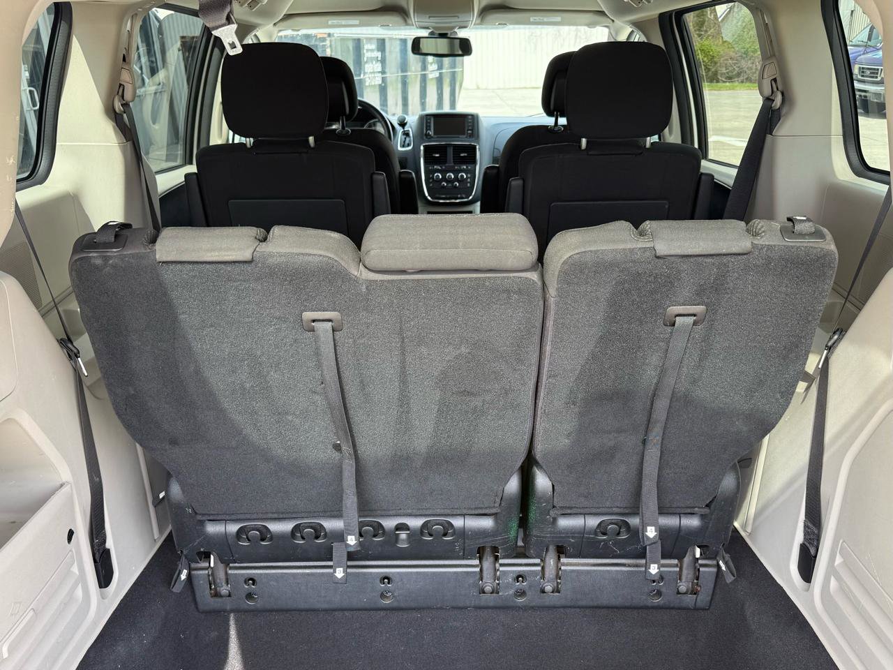 Used 2020 Dodge Grand Caravan SE w/ Rear Park Assist Package image 22