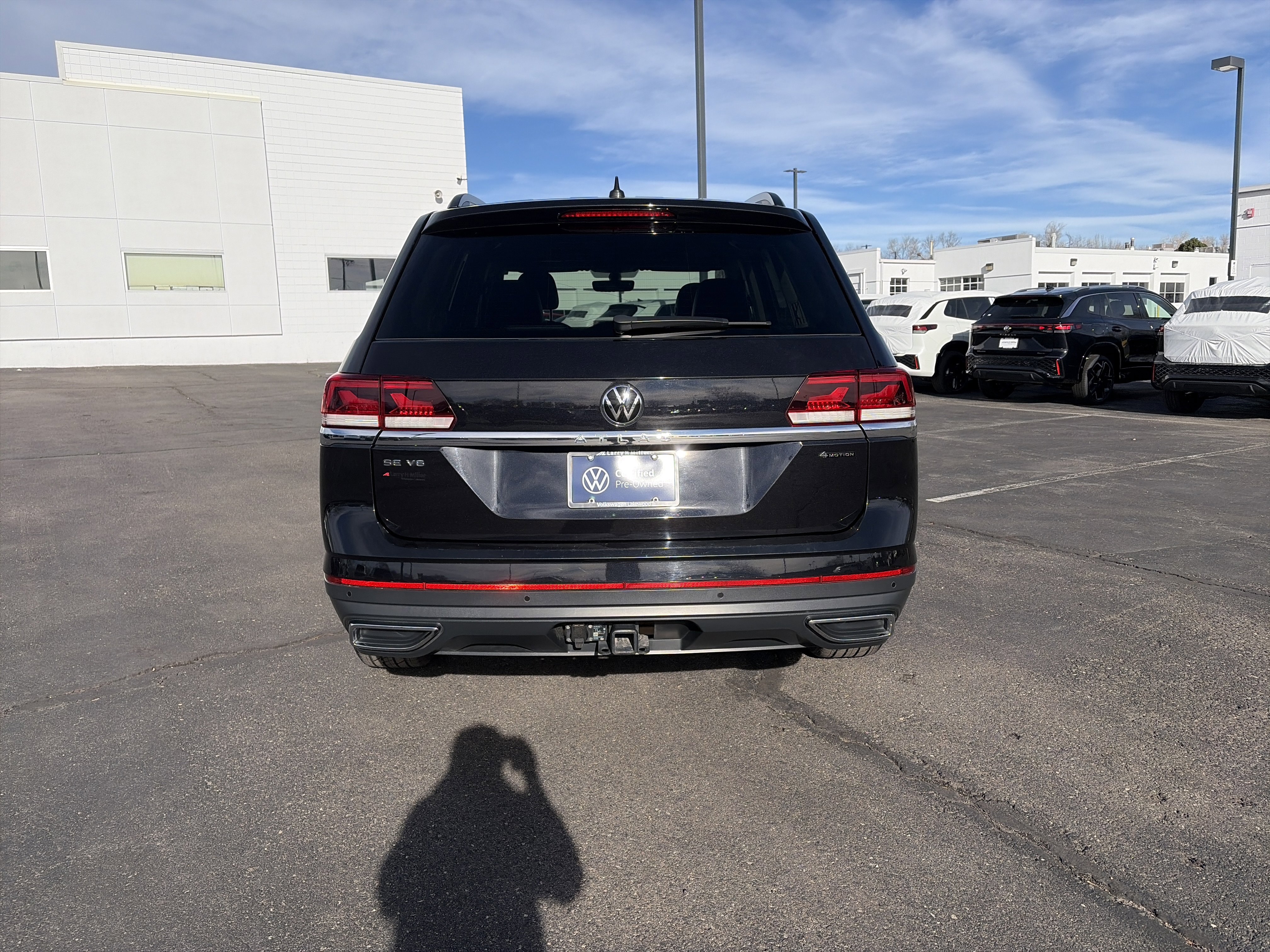 Used 2023 Volkswagen Atlas SE w/ Panoramic Sunroof Package image 6