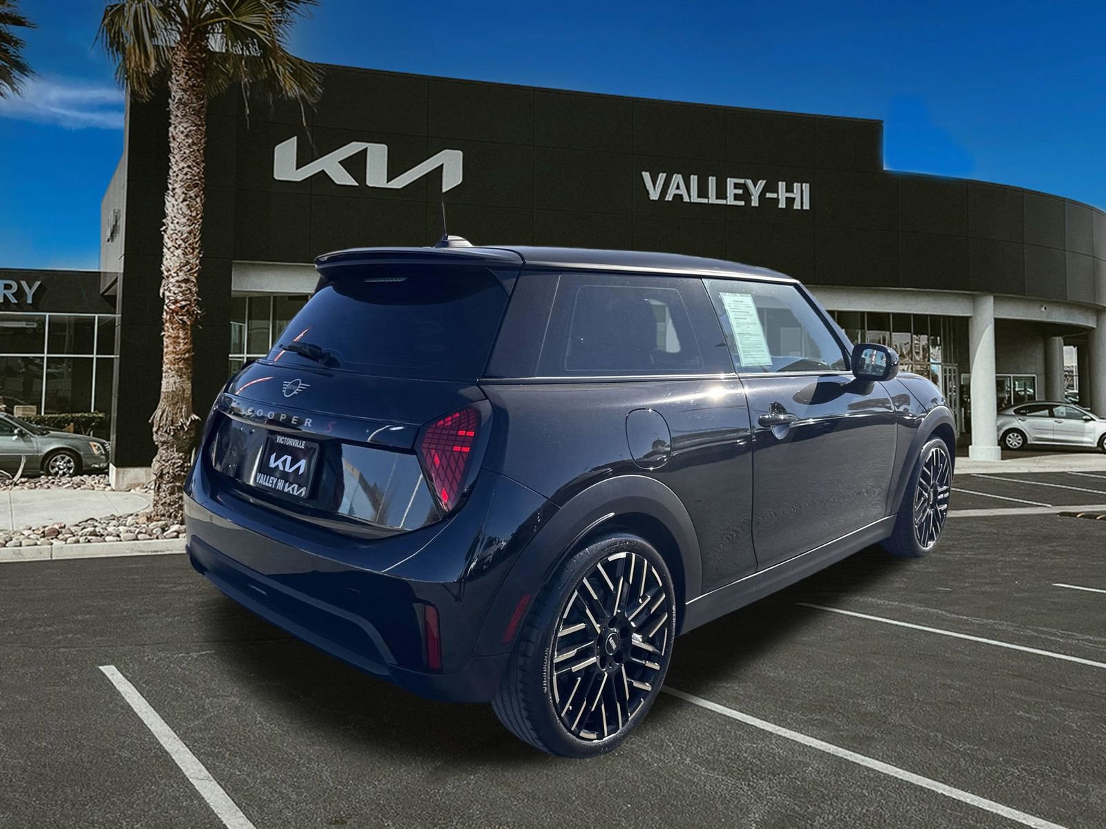 Used 2025 MINI Cooper S image 7